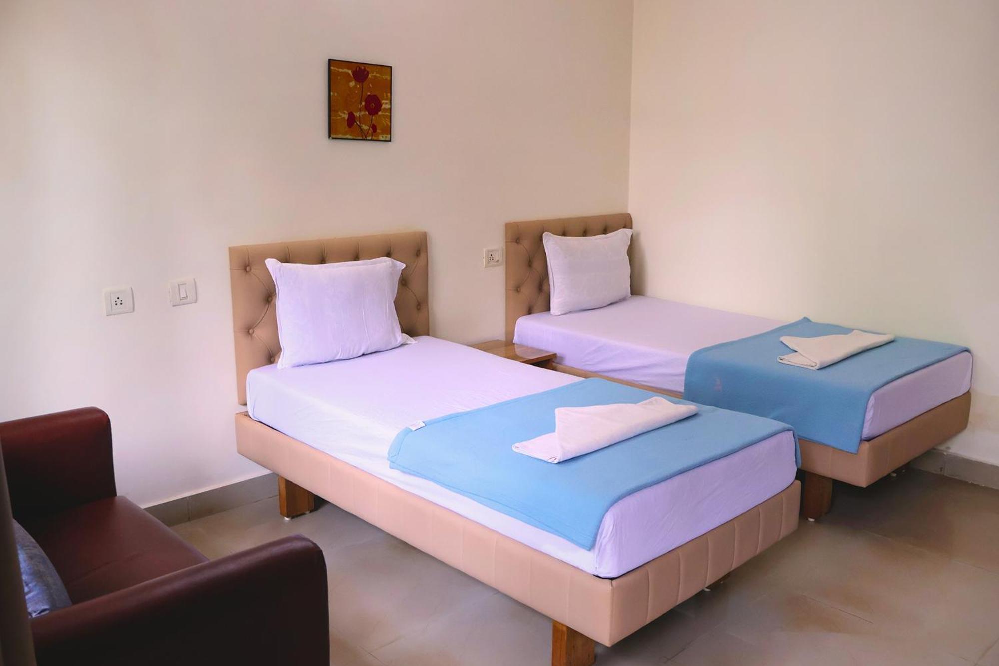 Fabescape Orient Royal Hotell Calangute Exteriör bild